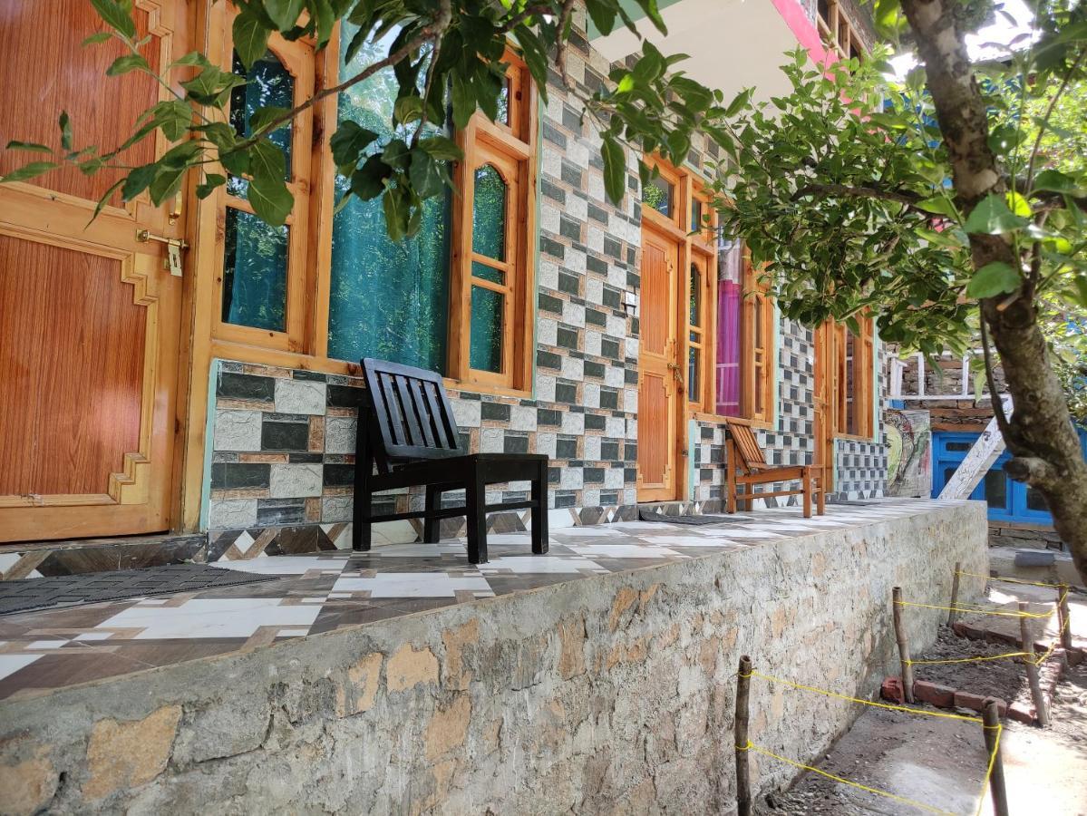 Karma Guest House And Cafe Kalgha エクステリア 写真