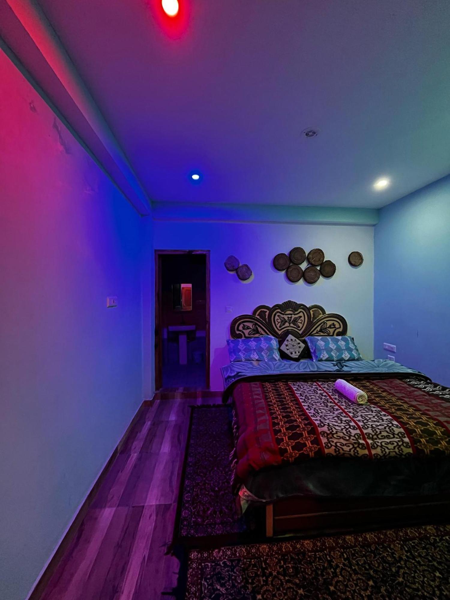 Karma Guest House And Cafe Kalgha エクステリア 写真