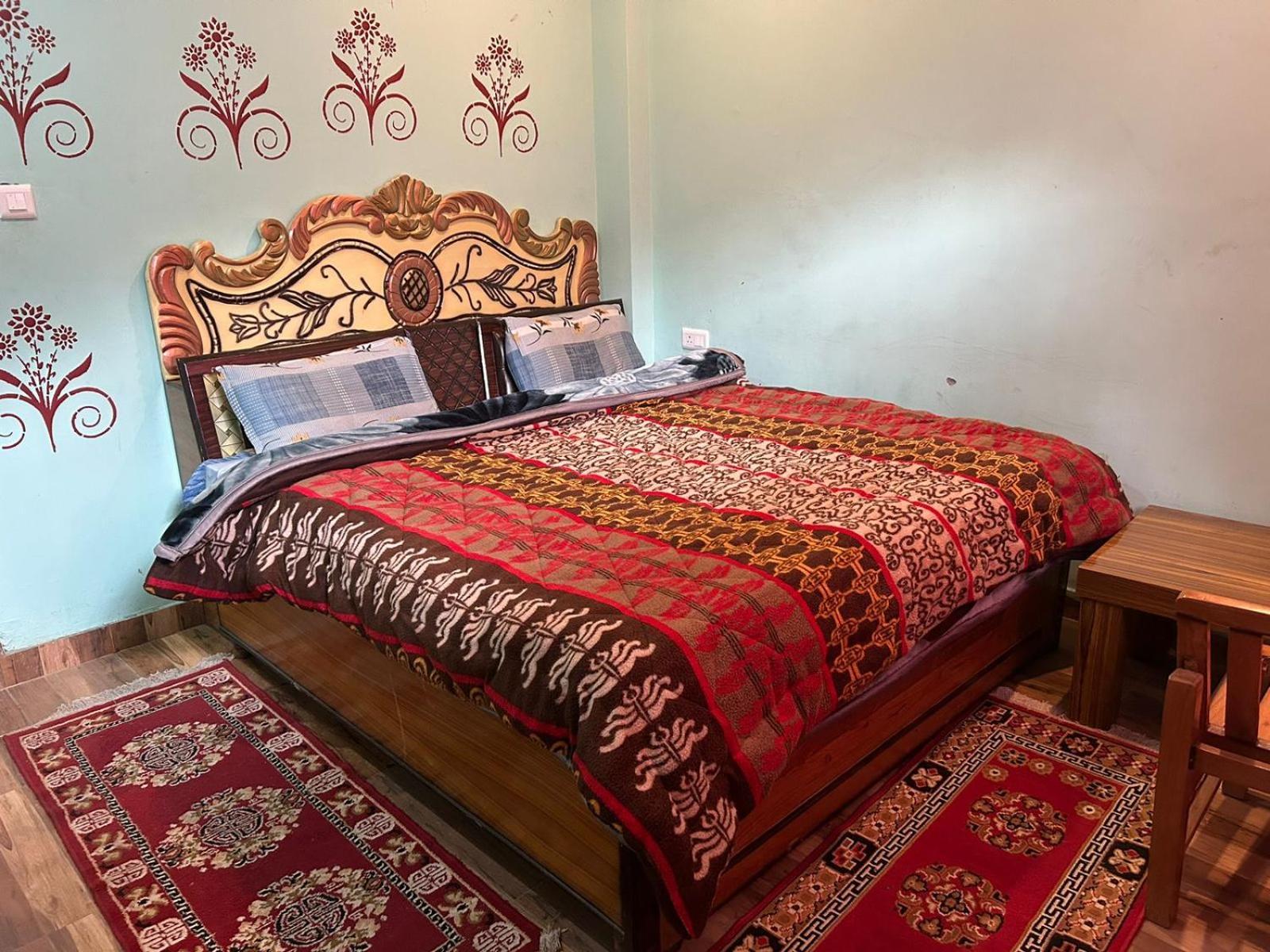 Karma Guest House And Cafe Kalgha 部屋 写真
