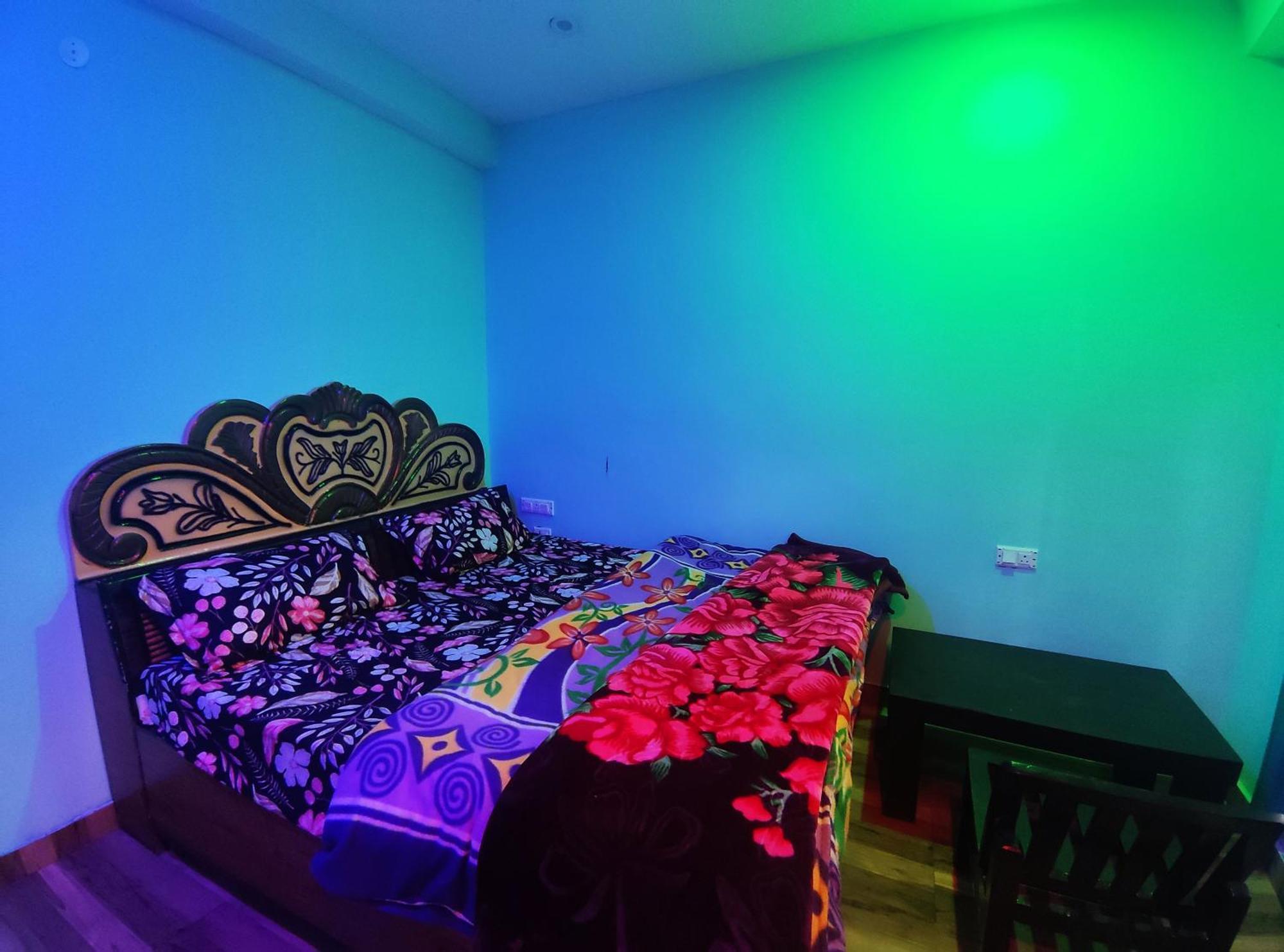 Karma Guest House And Cafe Kalgha 部屋 写真